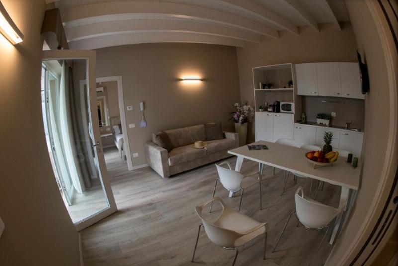 Aurora Aparthotel Peschiera del Garda Extérieur photo