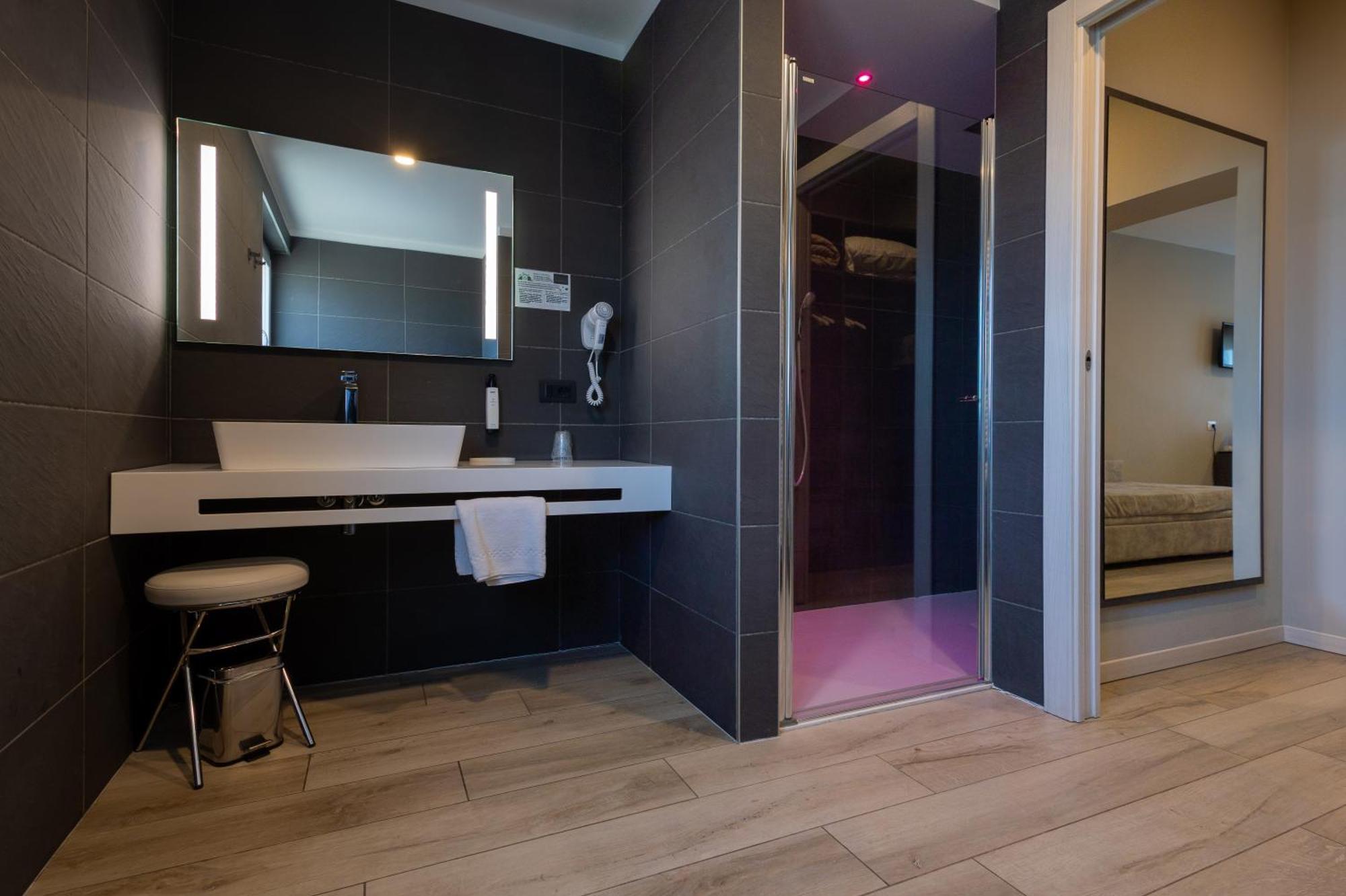 Aurora Aparthotel Peschiera del Garda Extérieur photo