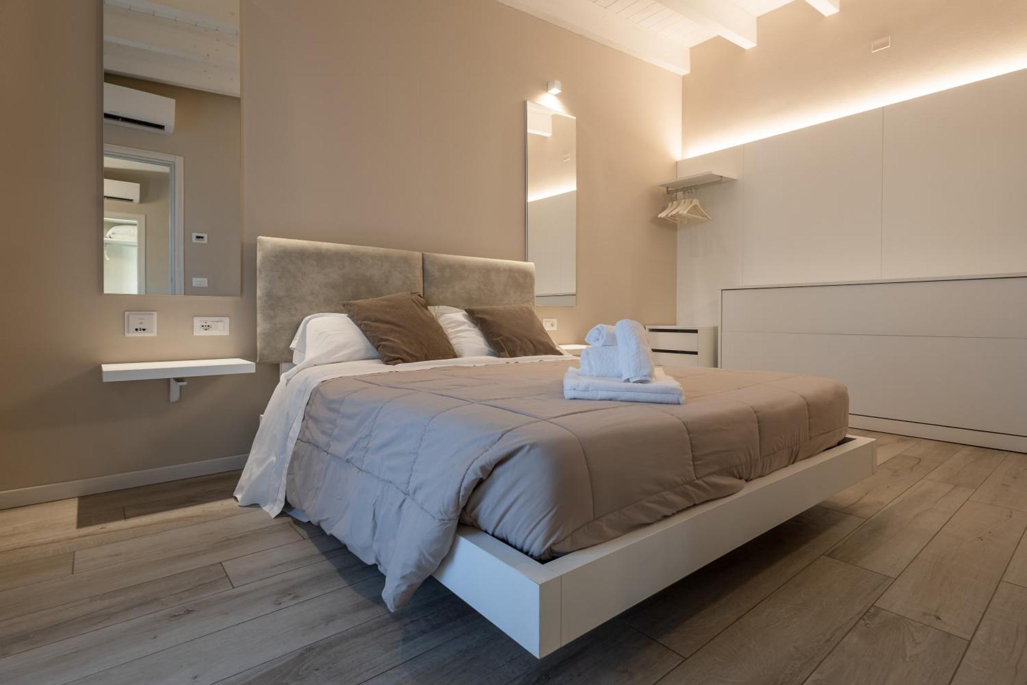 Aurora Aparthotel Peschiera del Garda Extérieur photo