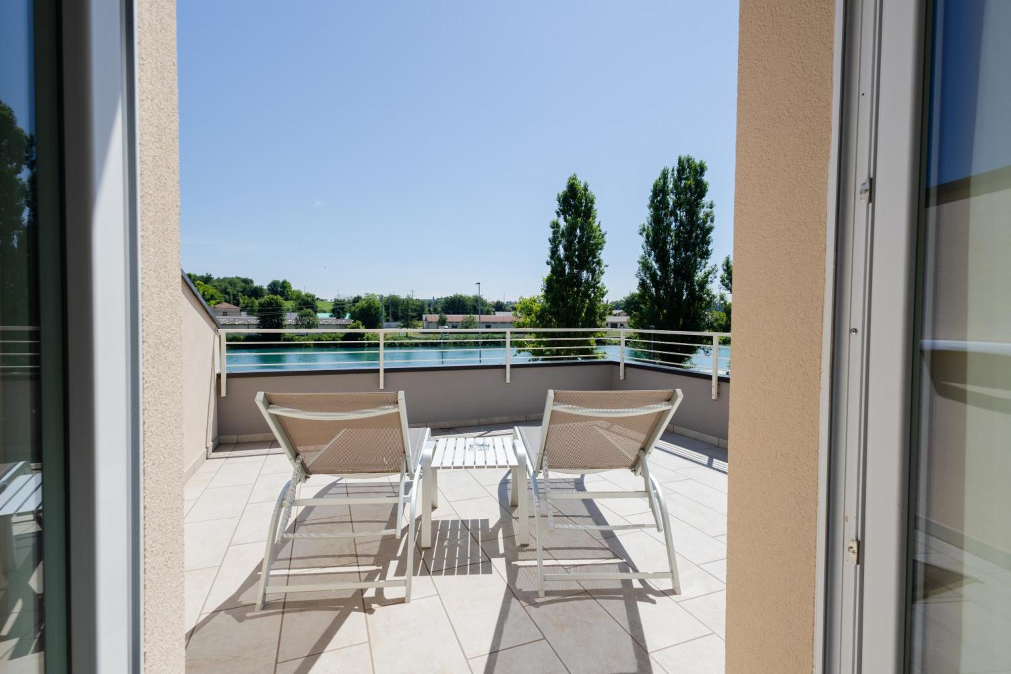 Aurora Aparthotel Peschiera del Garda Extérieur photo