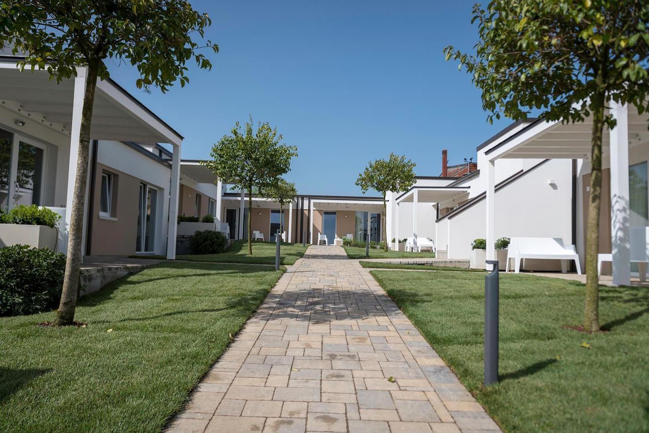 Aurora Aparthotel Peschiera del Garda Extérieur photo